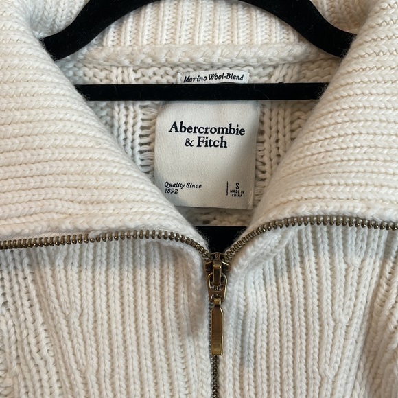 Abercrombie Half Zip Sweater - Picture 6 of 10